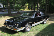 1986 Oldsmobile 4422 DR COUPE